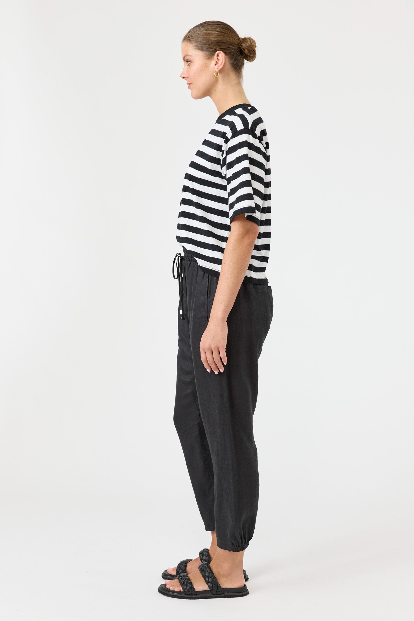 Studio Linen Relaxed Pant - Black