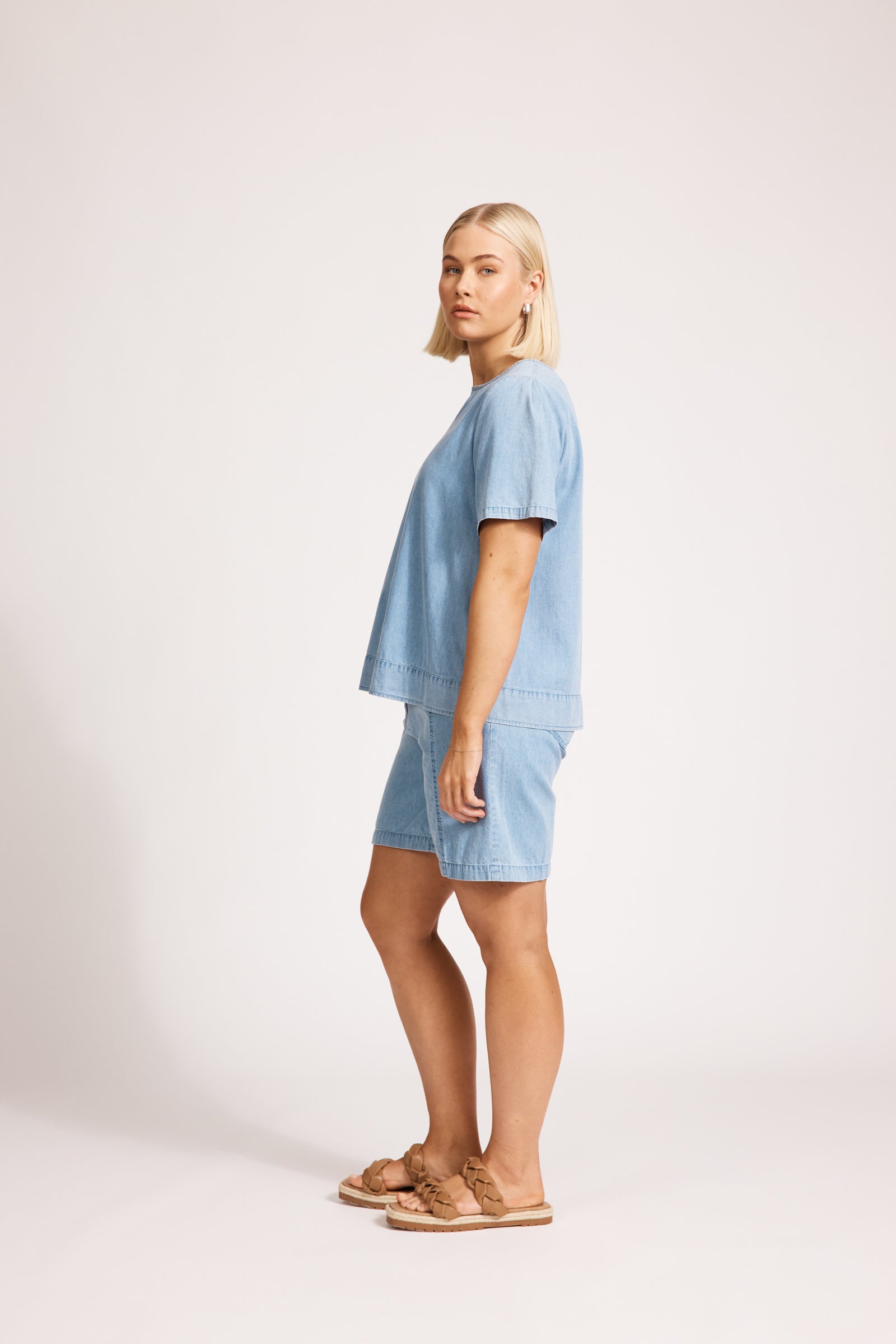 Eb&Ive Melenia Denim top short sleeve crew neck relaxed casual blouse cotton summer vintage light blue wash