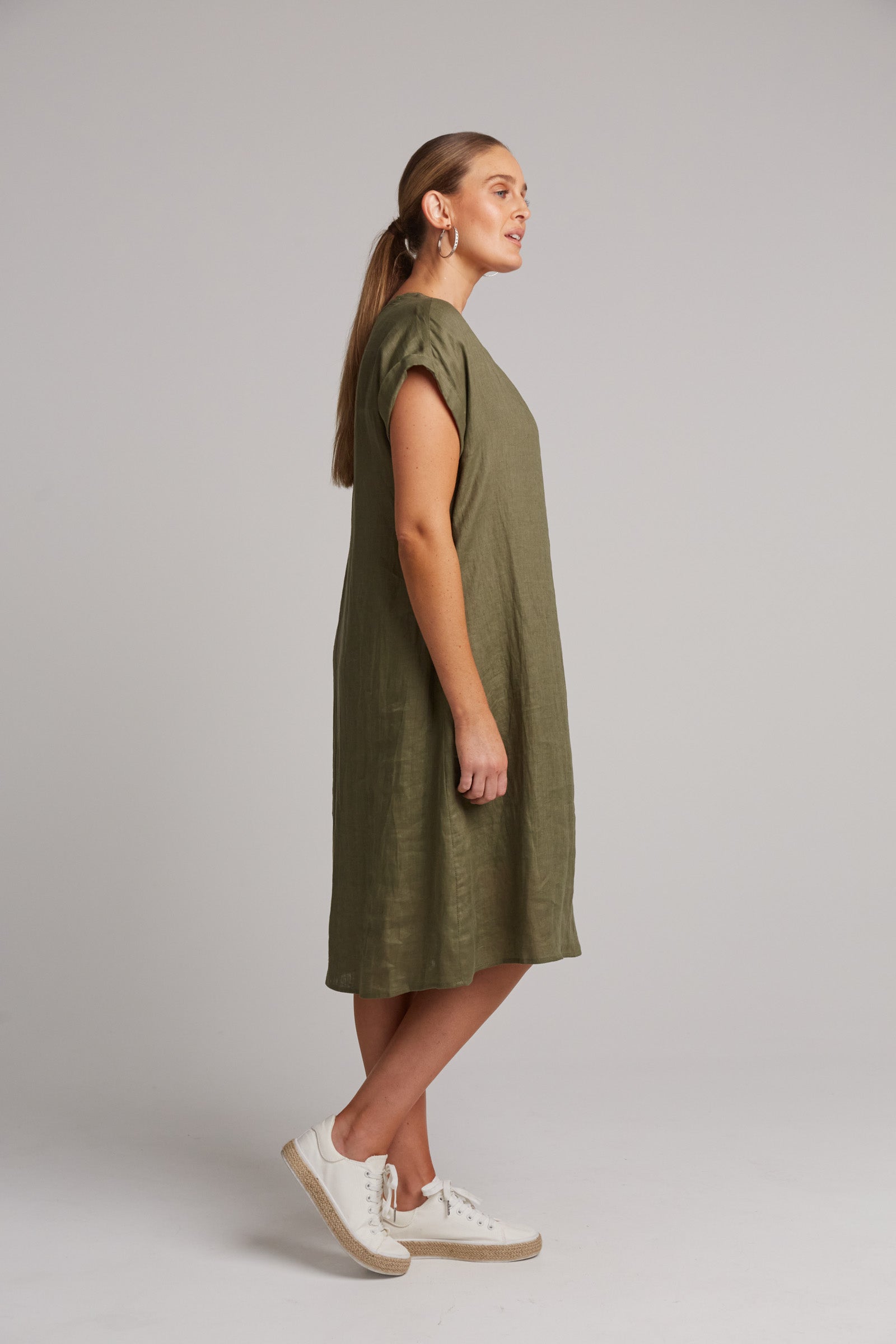 Eb&Ive Studio Linen Midi Dress with pockets Khaki Work Dress