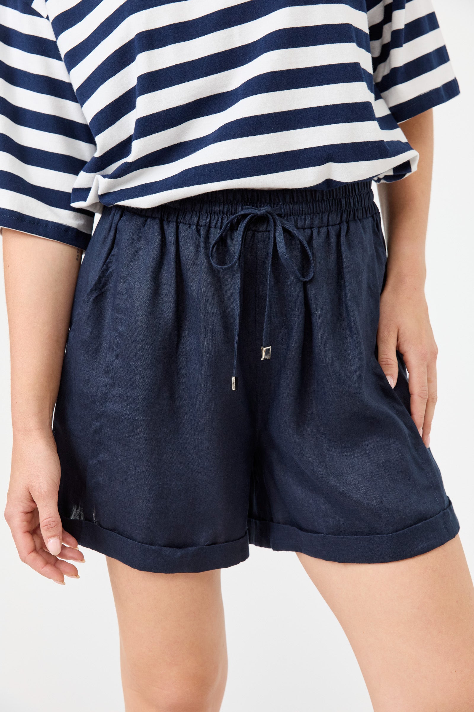 Studio Linen Short - Navy