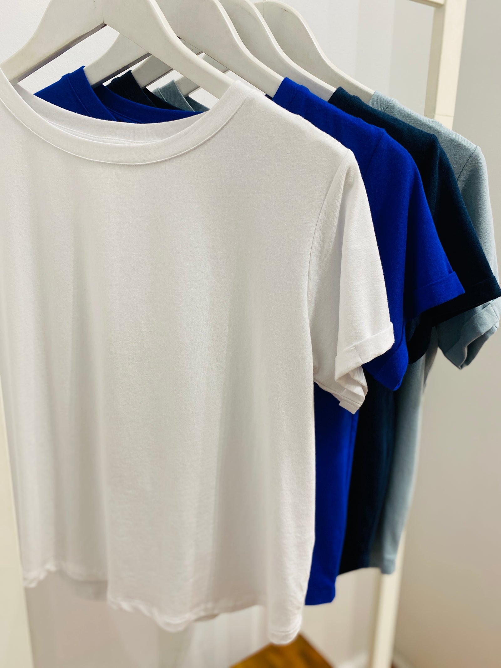 Bamboo Body Shorter Bamboo organic Cotton Tee white Classic T-shirt Basic Crew Neck short Sleeve Crop premium basic tee Minimalist aesthetic