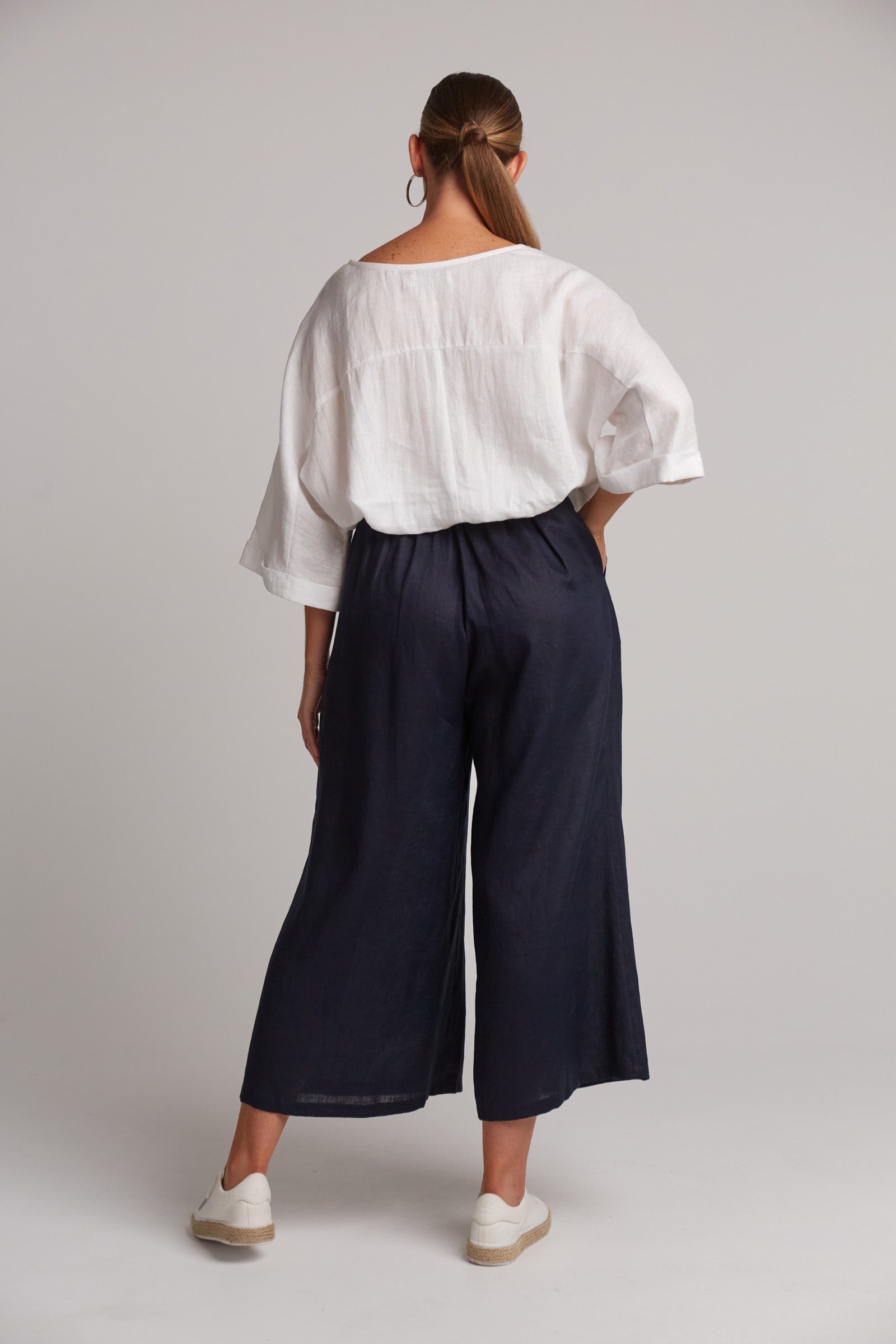 Eb&Ive Studio Linen Crop Wide Leg Pant Navy