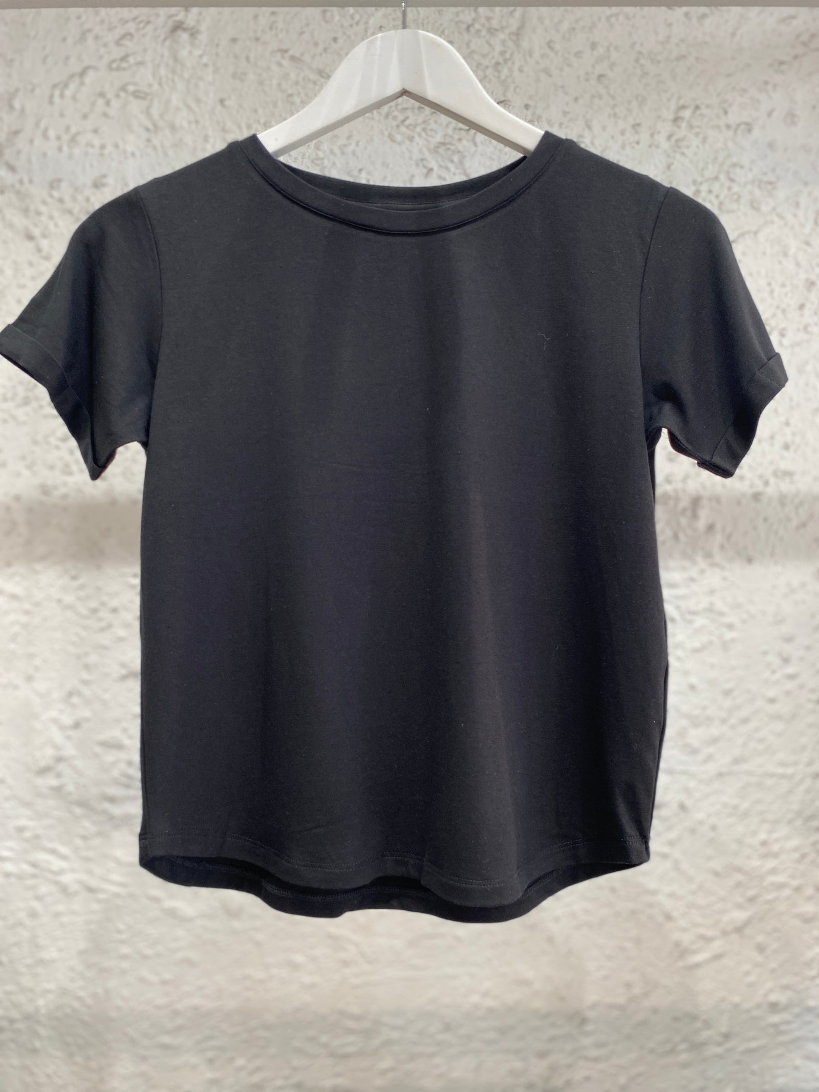 Bamboo Body Shorter Bamboo organic Cotton Tee Black Classic T-shirt Basic Crew Neck short Sleeve Crop premium basic tee Minimalist aesthetic