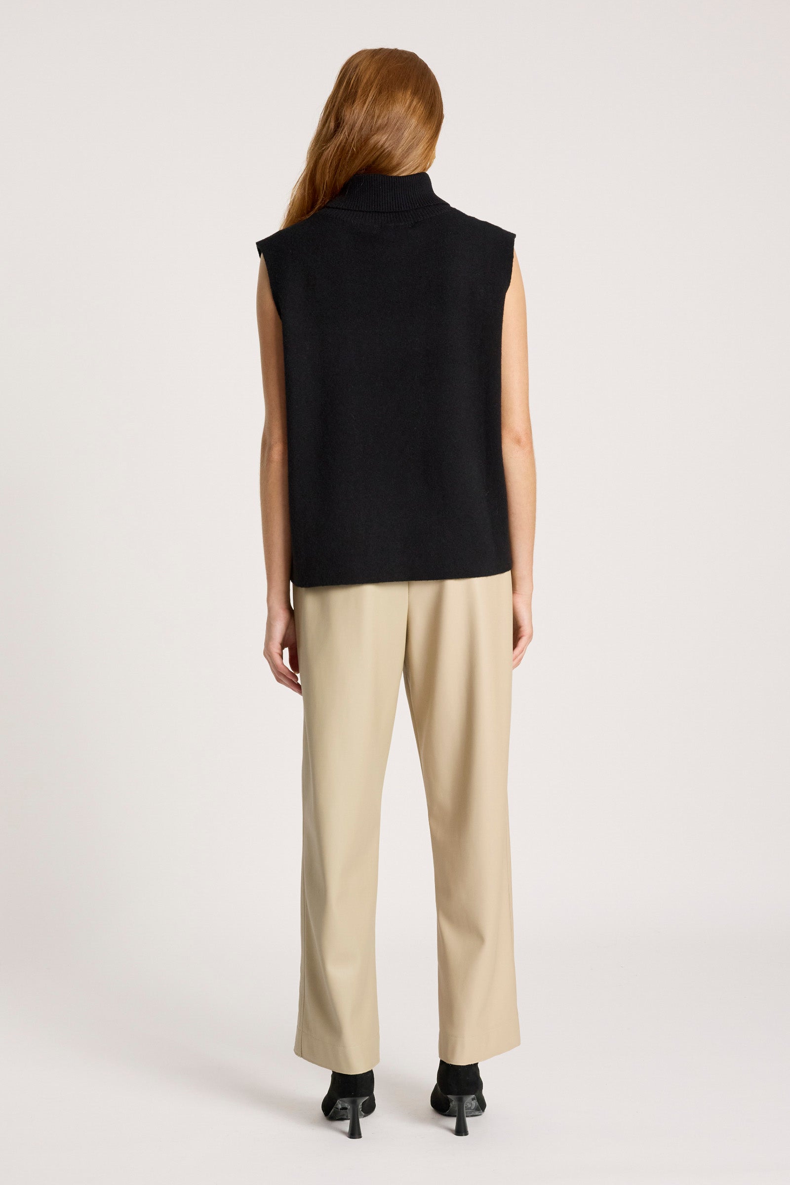 Zala Roll Knit - Black
