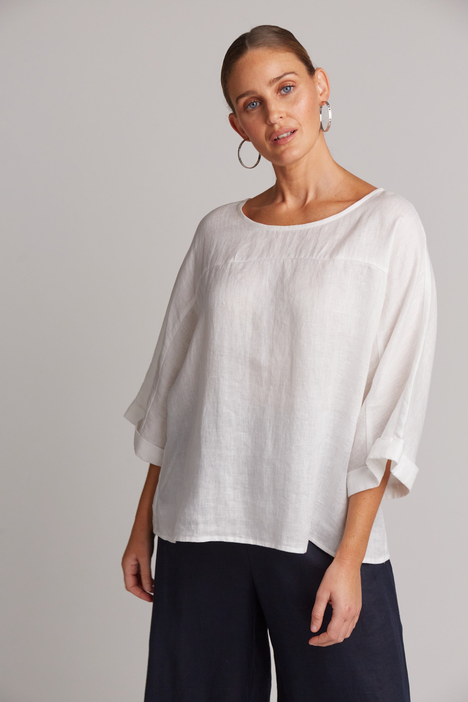 Eb&Ive Studio Linen Relaxed Top Long Sleeve White