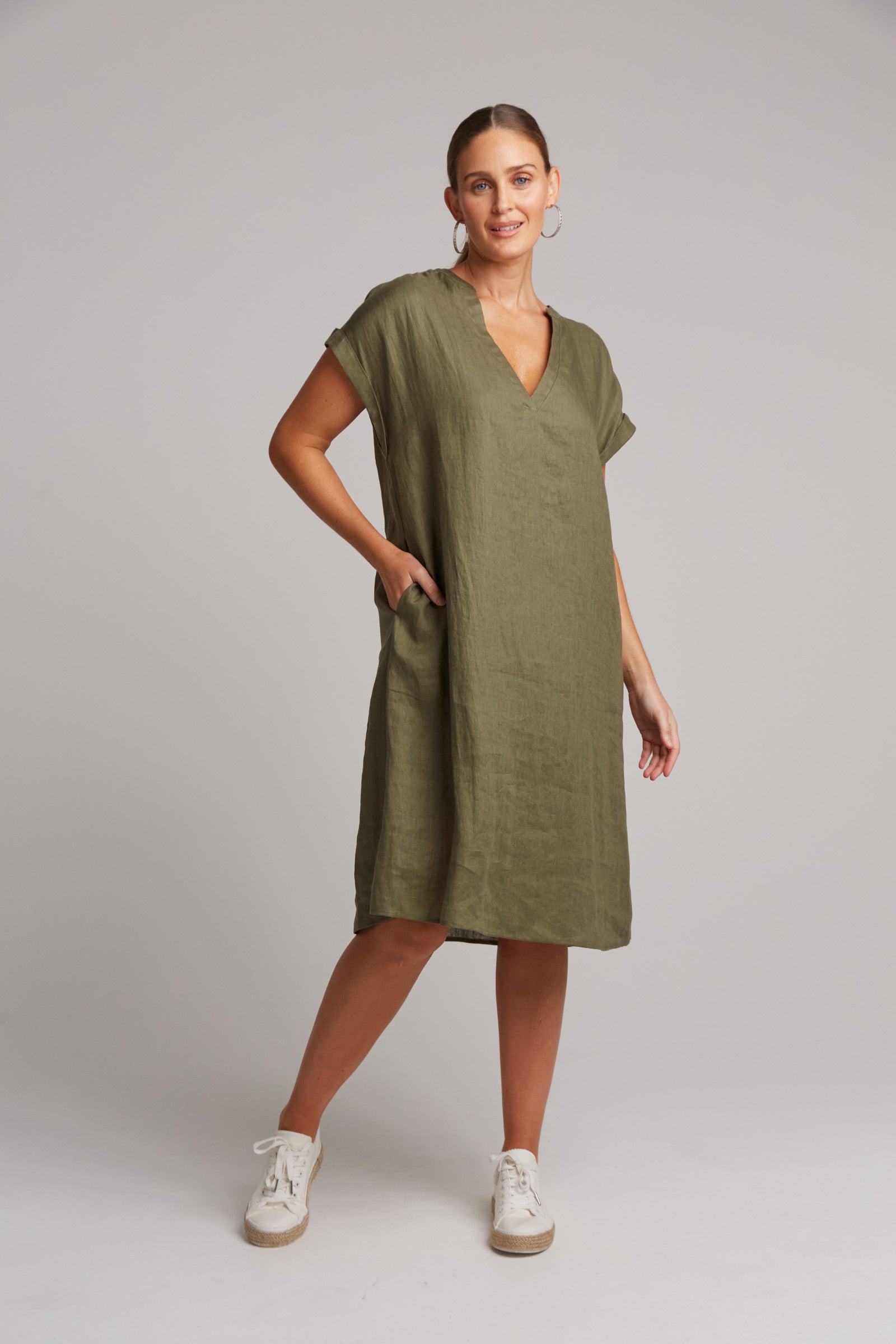 Eb&Ive Studio Linen Midi Dress with pockets Khaki Work Dress