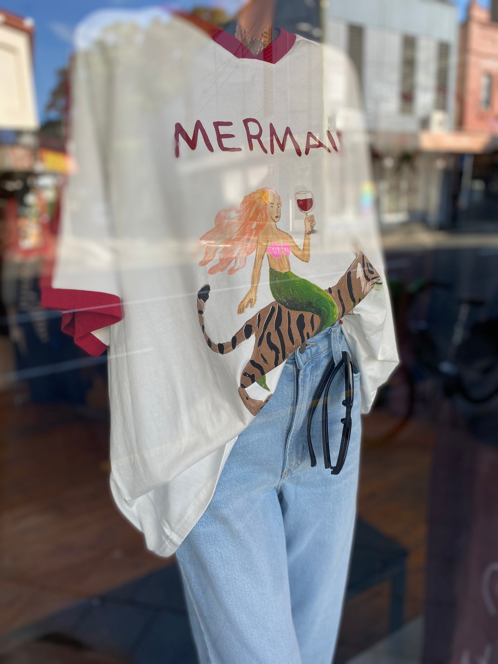 Love Mermaids - White