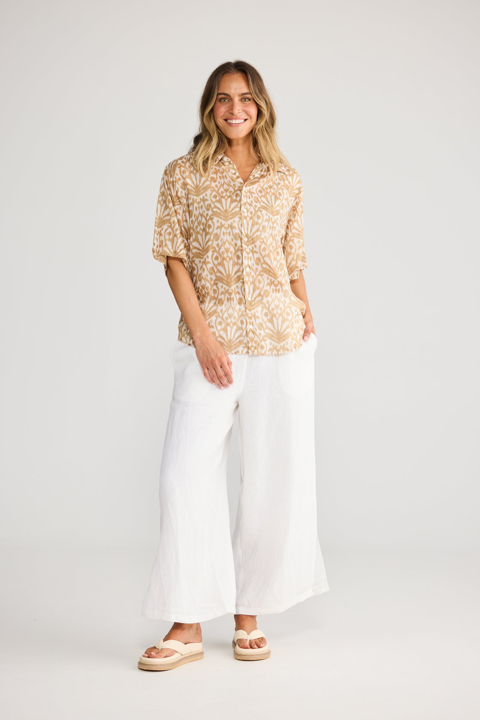 Playa Shirt - Tan Spring Fans