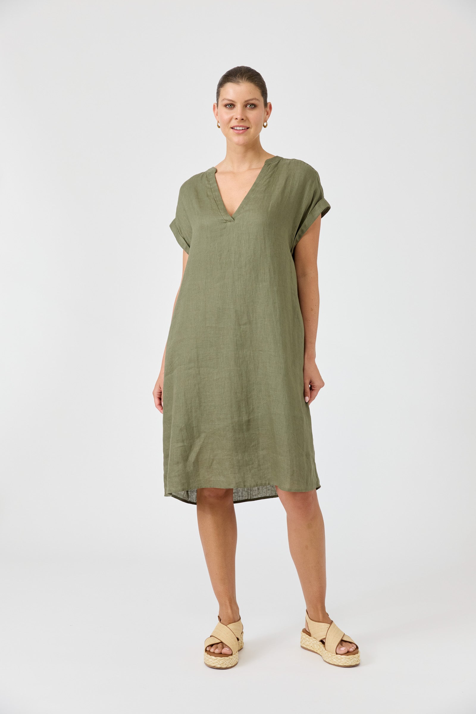 Eb&Ive Studio Linen Midi Dress with pockets khaki green Work wear Dress Eb & Ive short sleeve V neck travel Natural crisp shift Holiday travel dress
