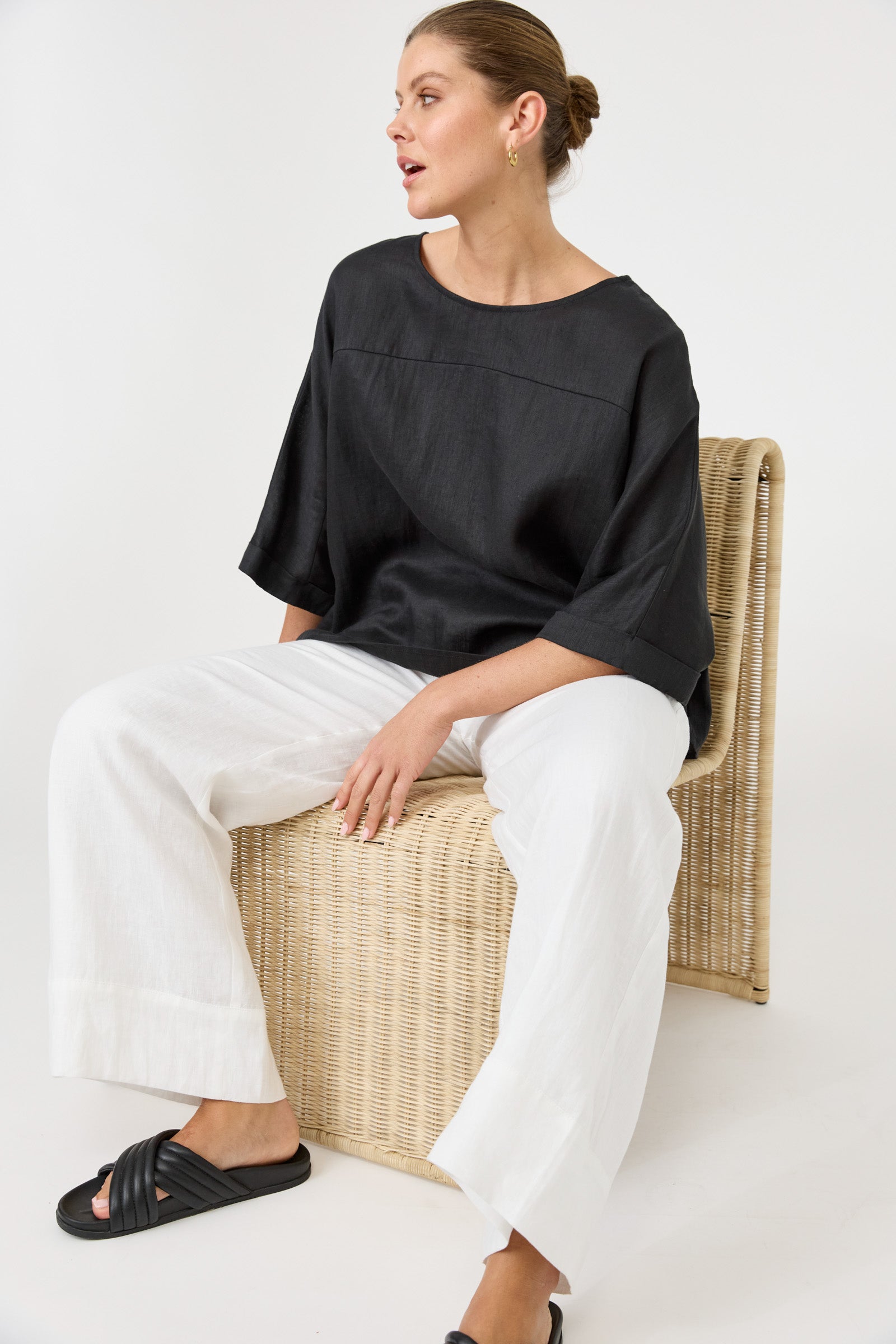 Eb&Ive Studio linen relaxed black top three-quarter length sleeve relaxed fit evening work wear Ebony Linen Blouse long sleeve Oversized Black Linen Top