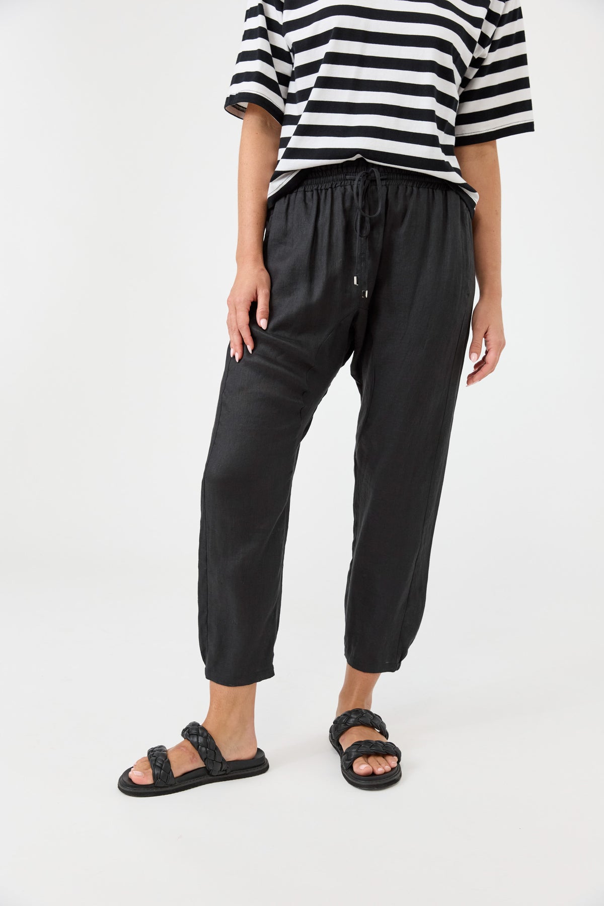 Studio Linen Relaxed Pant - Black