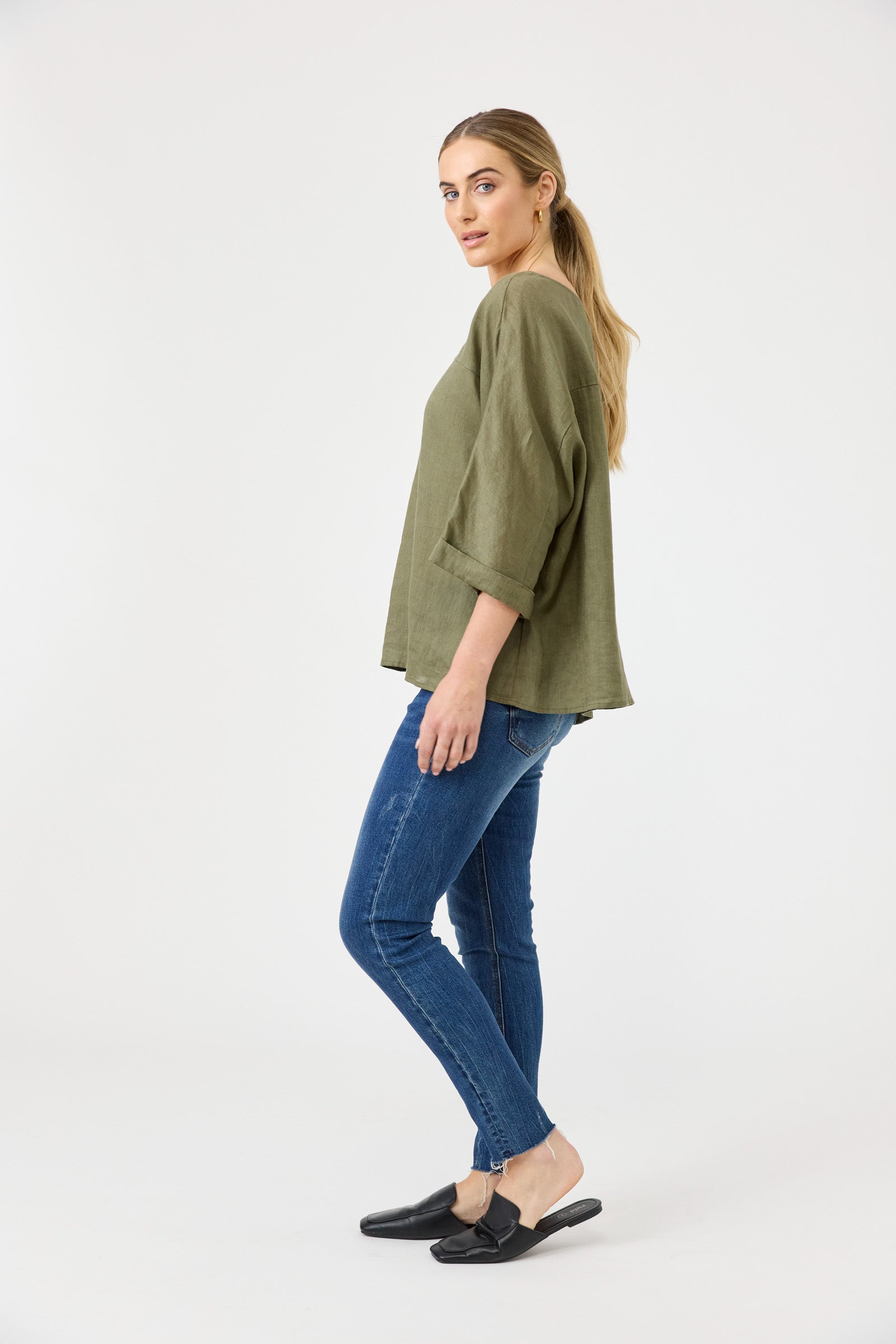 Studio Linen Relaxed Top - Khaki