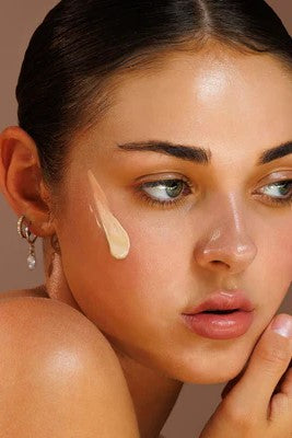 Avocado Zinc Tinted Moisturiser SPF50 All natural sun screen zinc Australian made skincare Nourish Light