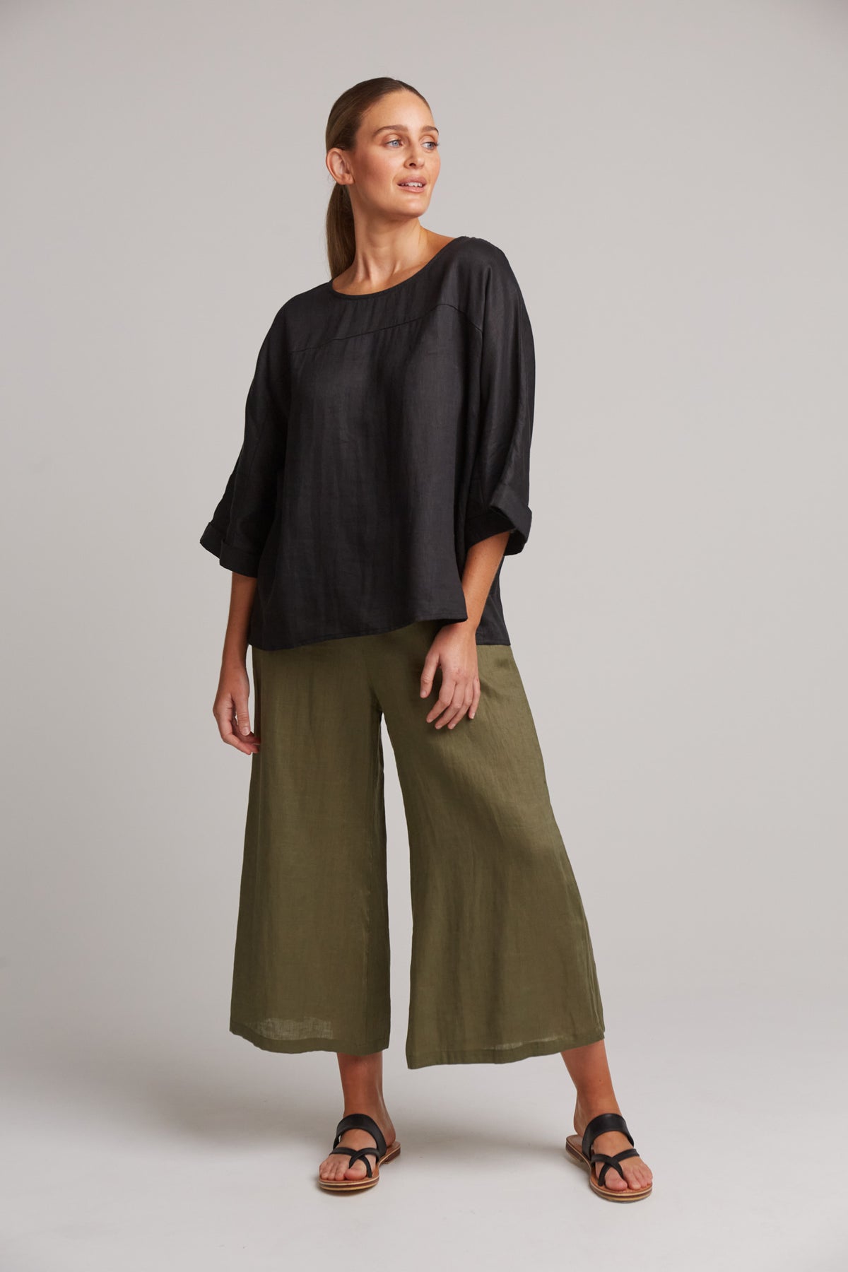 Eb&amp;Ive Studio Linen Relaxed Top Long Sleeve Black