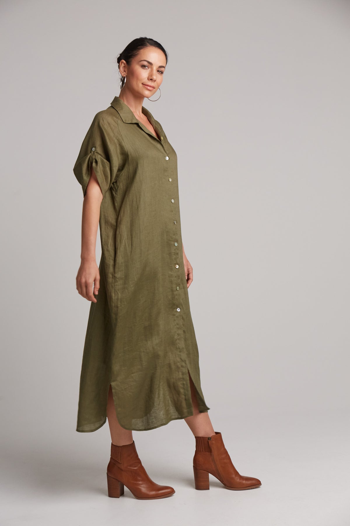 Eb&amp;Ive Studio Linen Maxi Long Shirt Dress with pockets Black Khaki