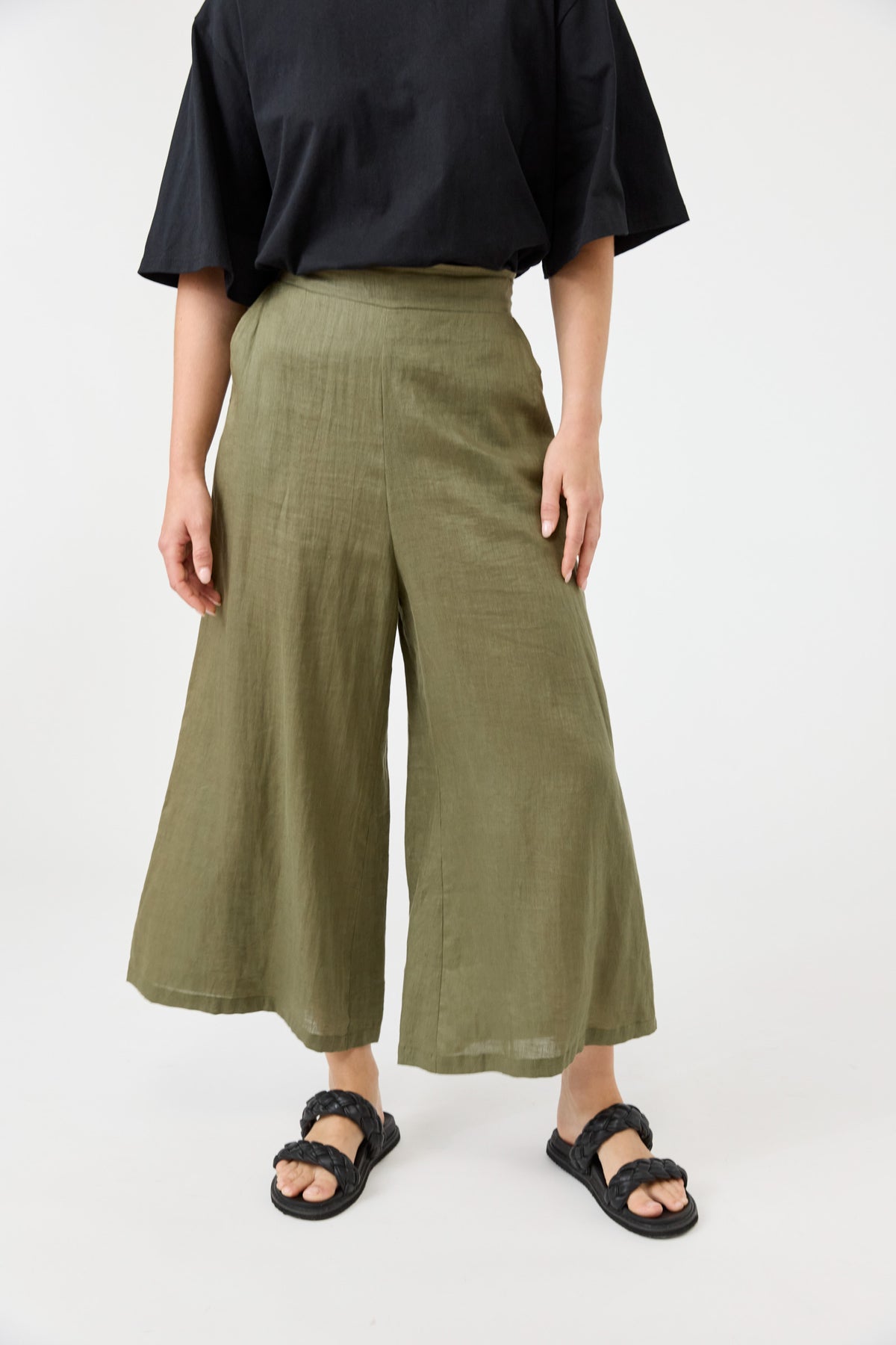 Studio Linen Crop Pant - Khaki