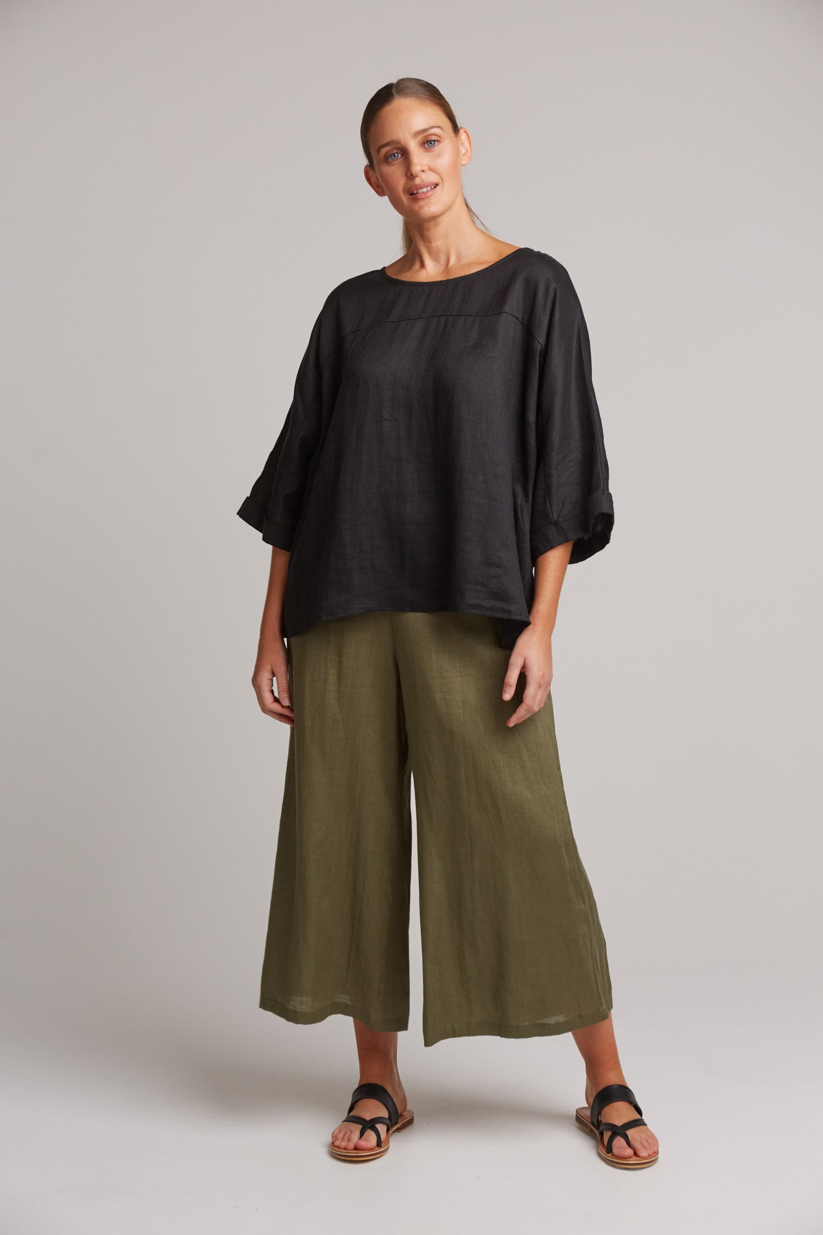 Eb&Ive Studio Linen Relaxed Top Long Sleeve Black