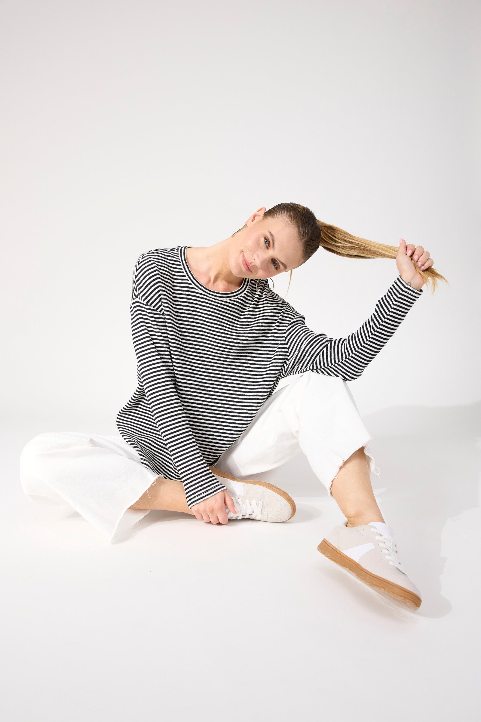 Levi Stripe Long Sleeve T-Shirt - Black