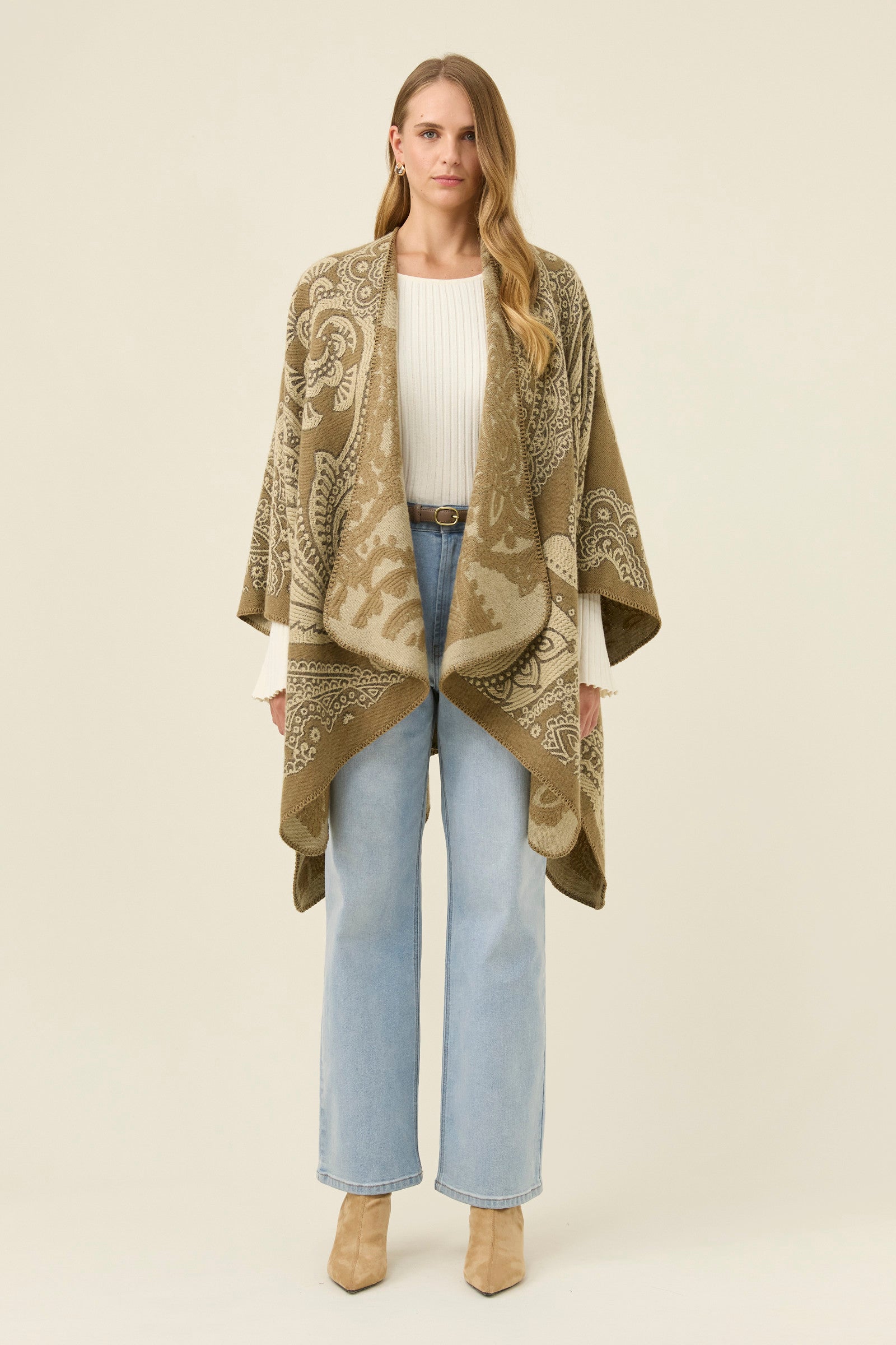 Lucia Cape - Stone Paisley