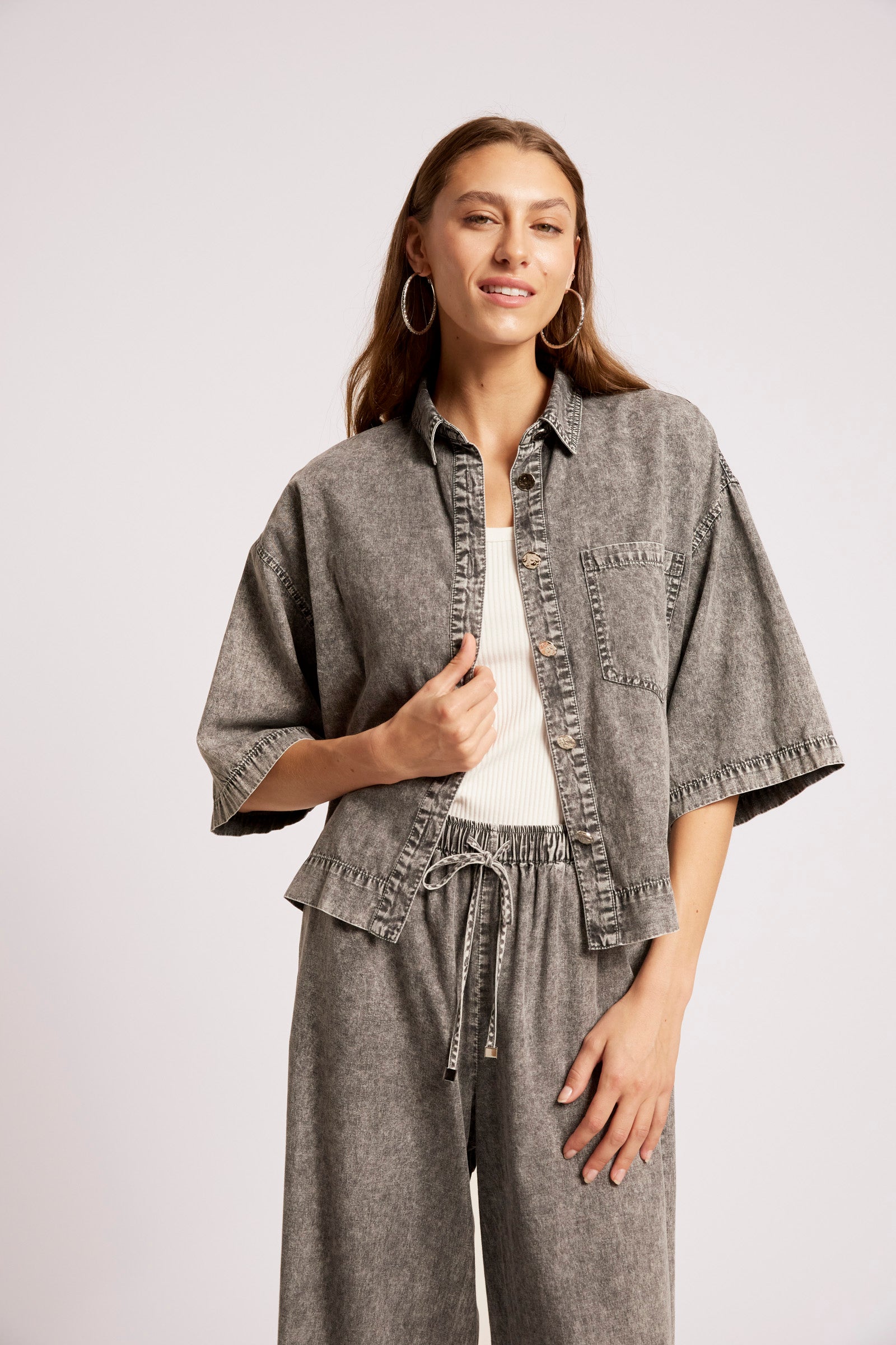 Roam Denim Shirt - Ash Black