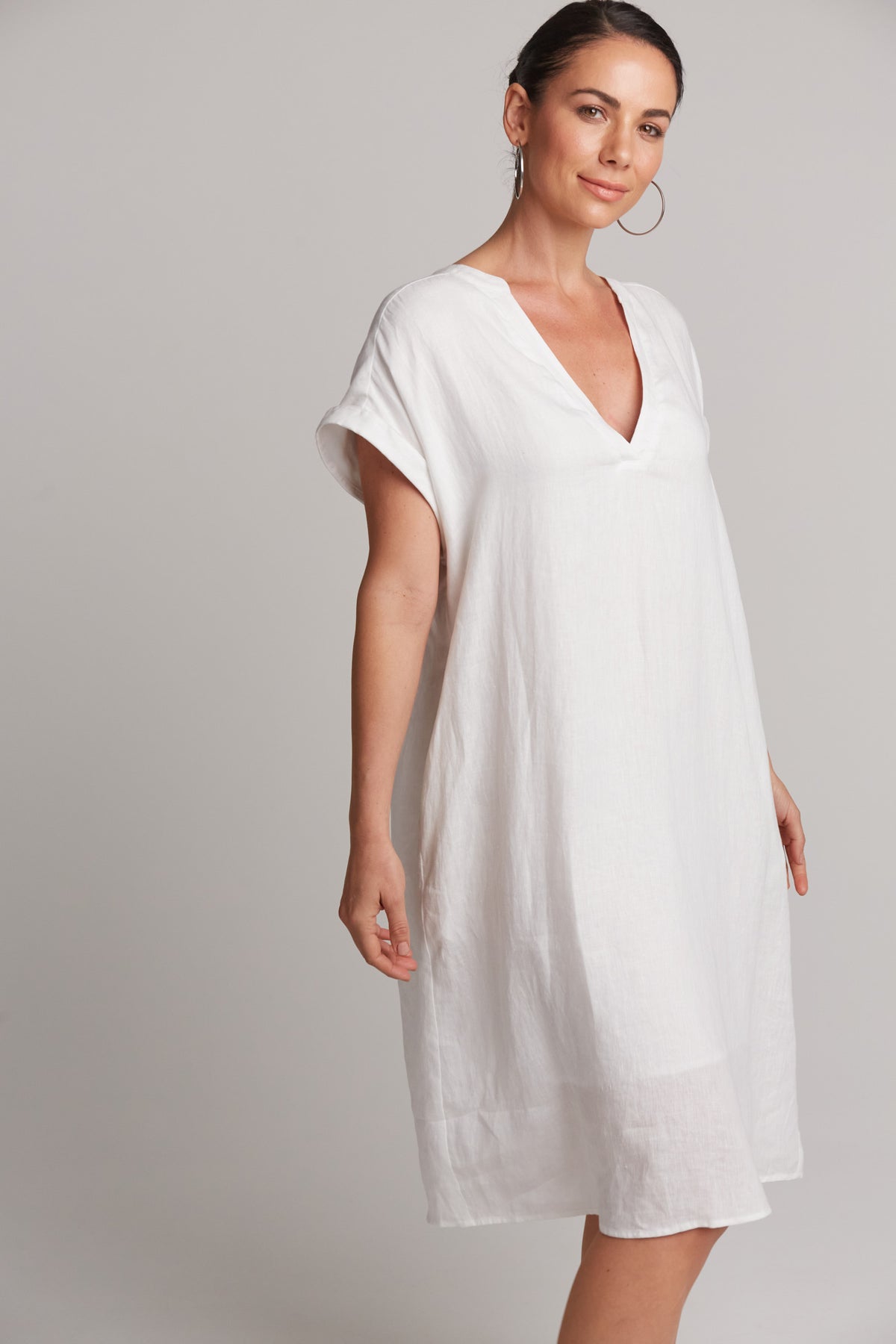 Eb&amp;Ive Studio Linen Midi  Dress with pockets White Work Dress