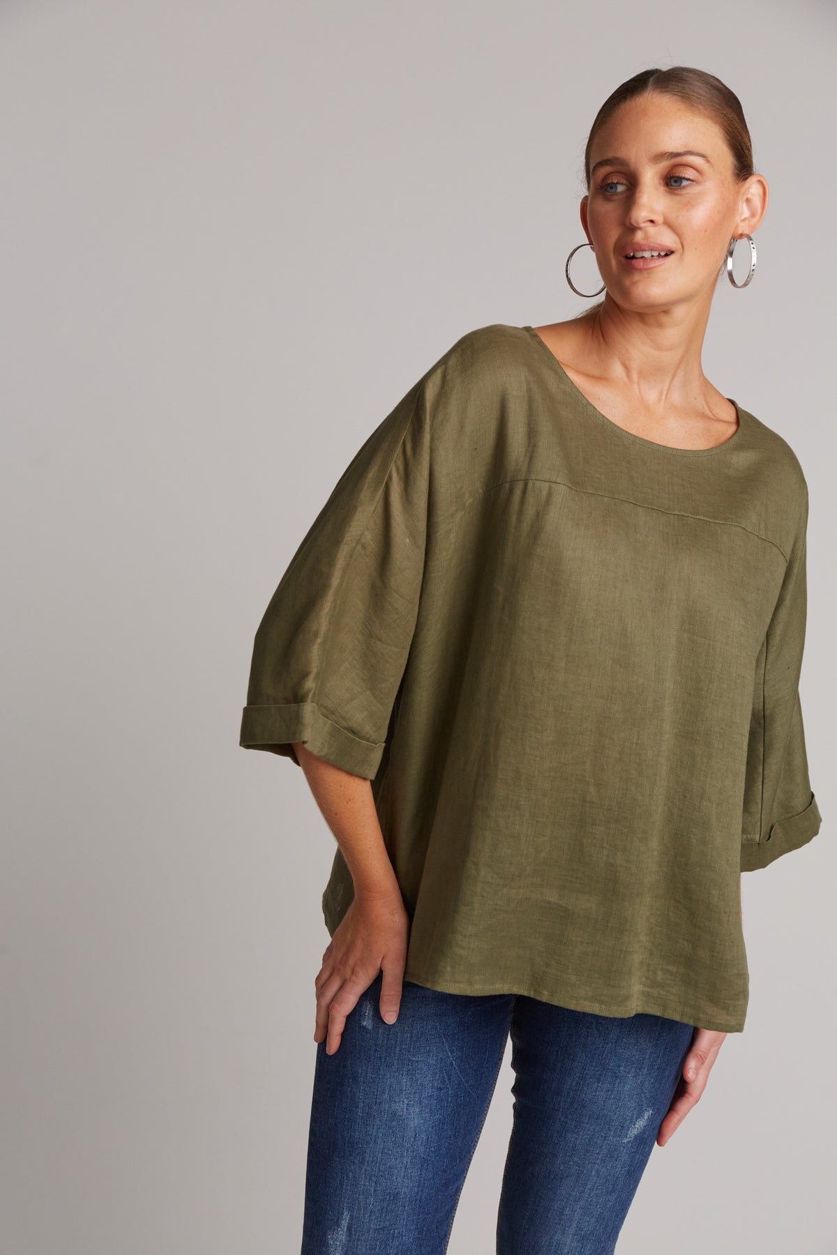Eb&amp;Ive Studio Linen Relaxed Top Long Sleeve Khaki