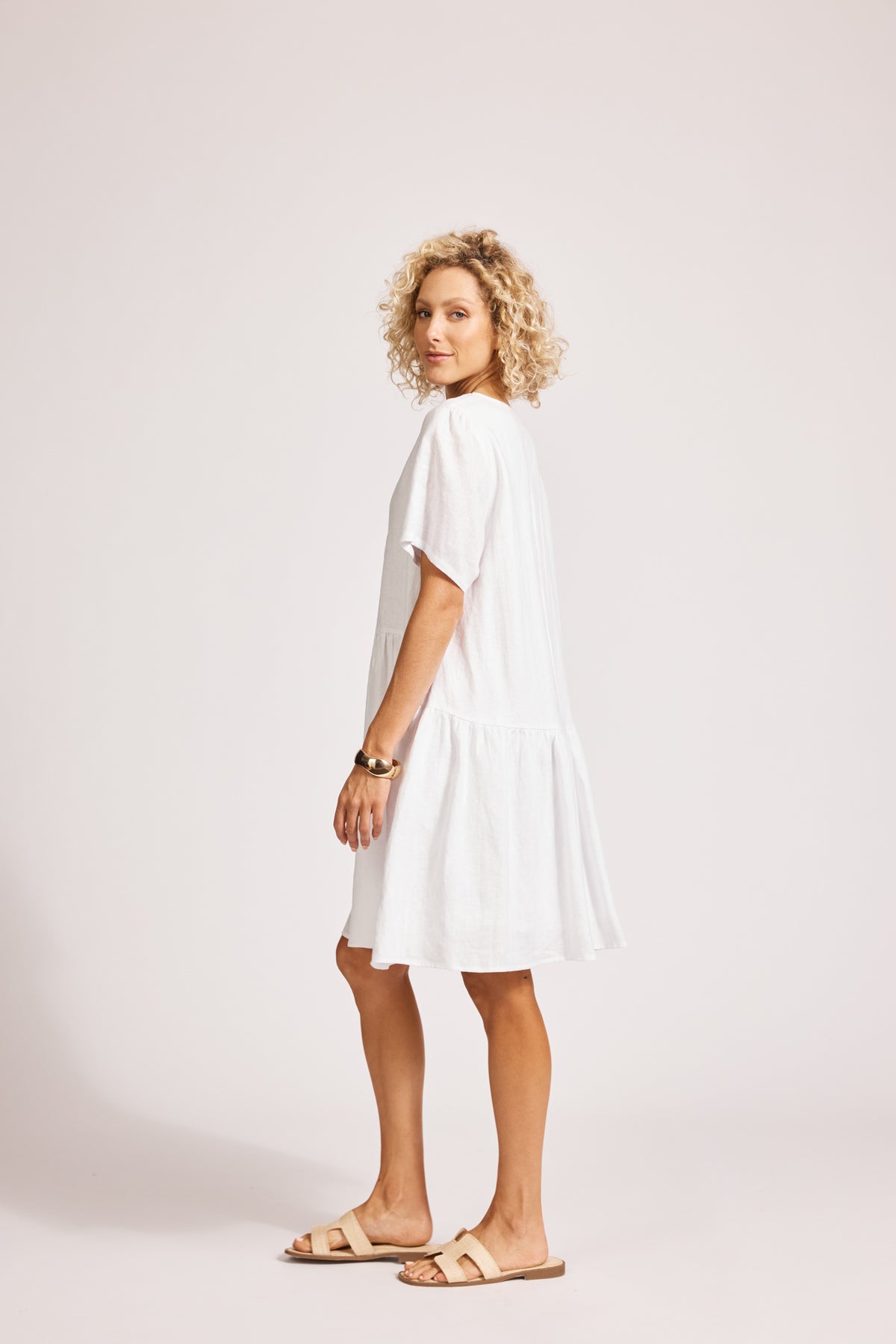 Eb&amp;Ive Miramar Linen midi short summer shift Aline v-neck dress short sleeve white