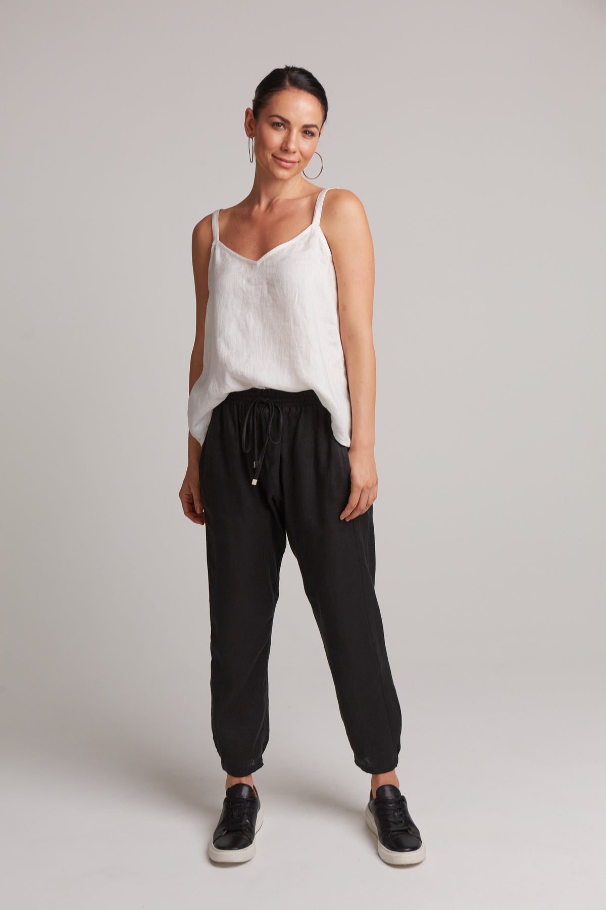 Eb&amp;Ive Studio Linen Relaxed Pant Jogger Weekend Pant Travel Pant Black