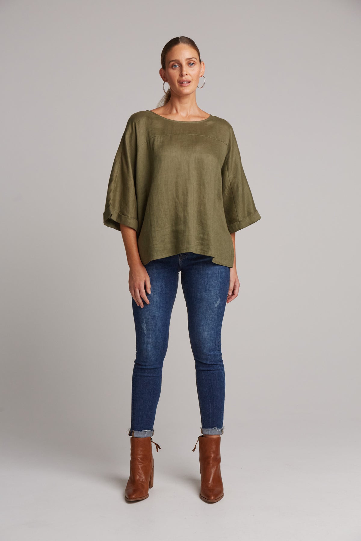 Eb&amp;Ive Studio Linen Relaxed Top Long Sleeve KHAKI