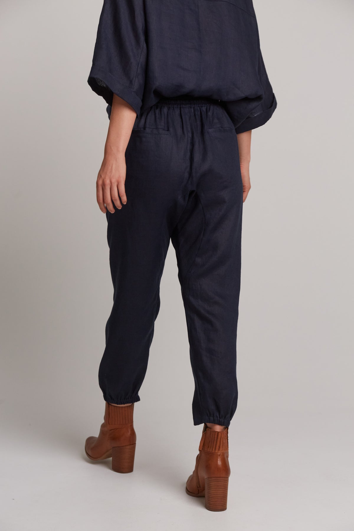 Eb&amp;Ive Studio Linen Relaxed Pant Jogger Weekend Pant Travel Pant Navy