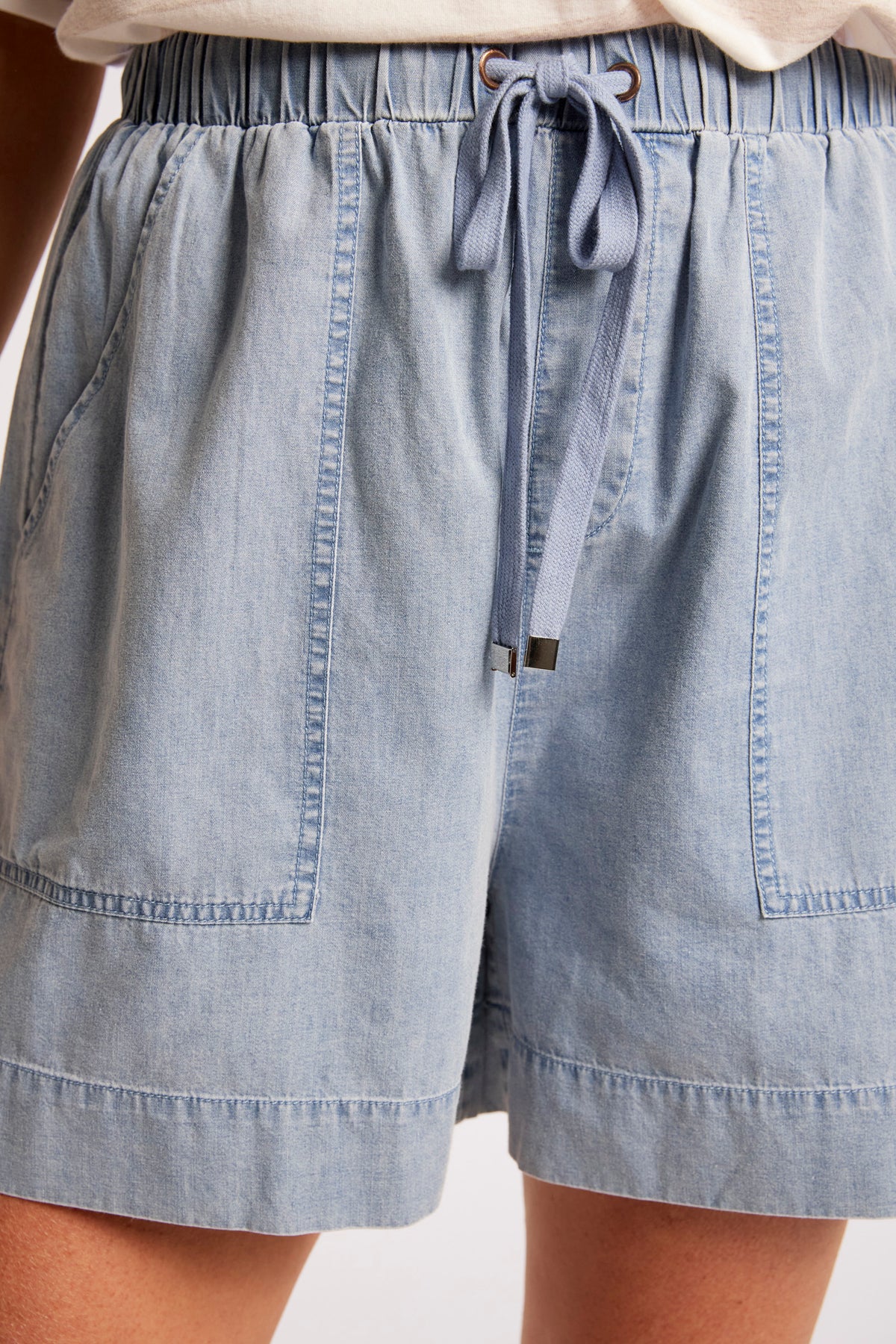 Roam Denim Short - Denim