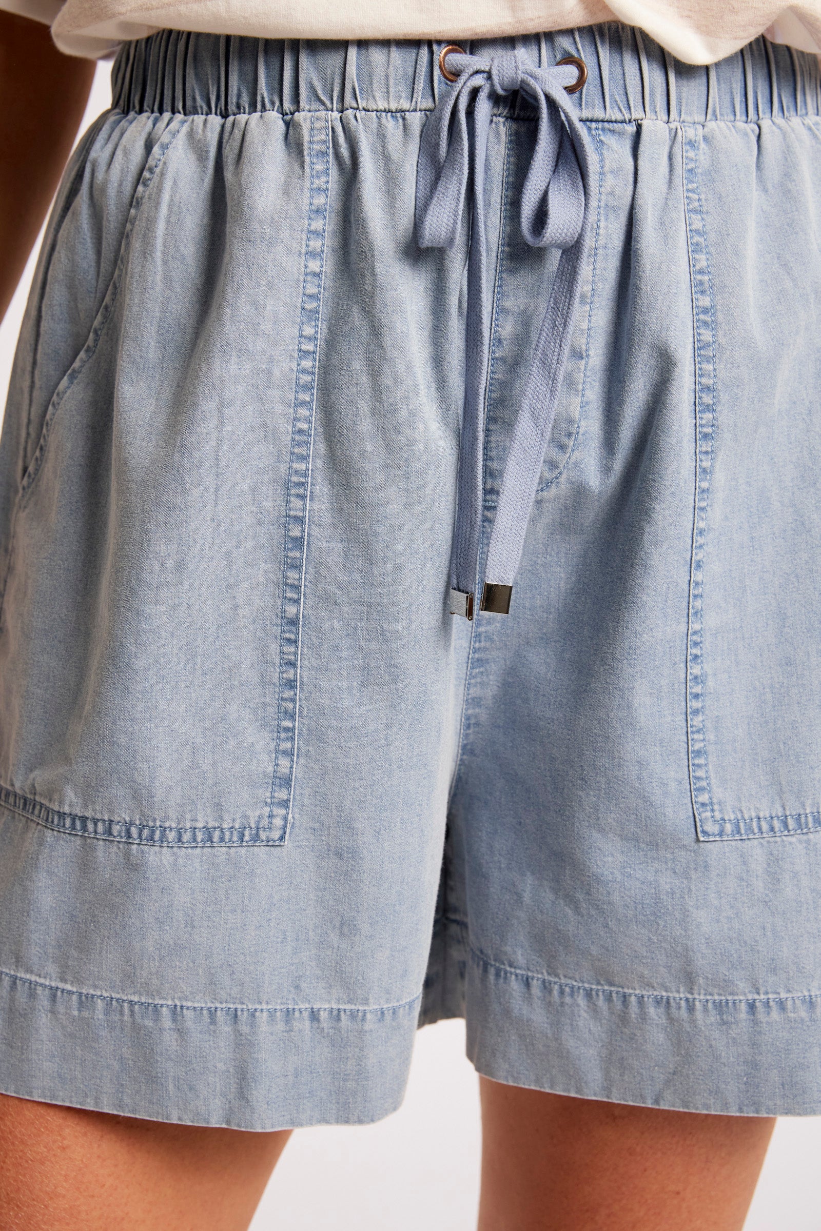 Roam Denim Short - Denim