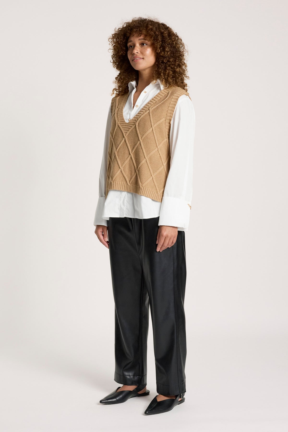 Eb&Ive Liora Cotton Knit Vest Mocha caramel cable knitwear Autumn Winter work vest