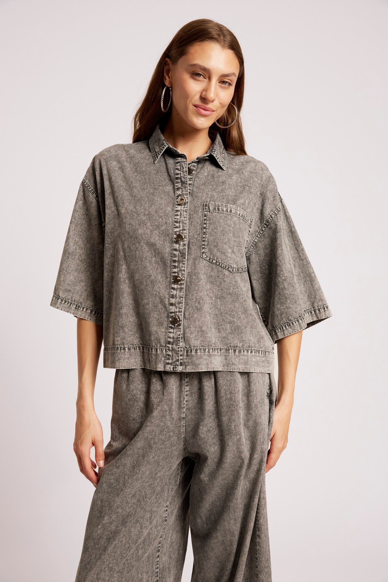 Roam Denim Shirt - Ash Black