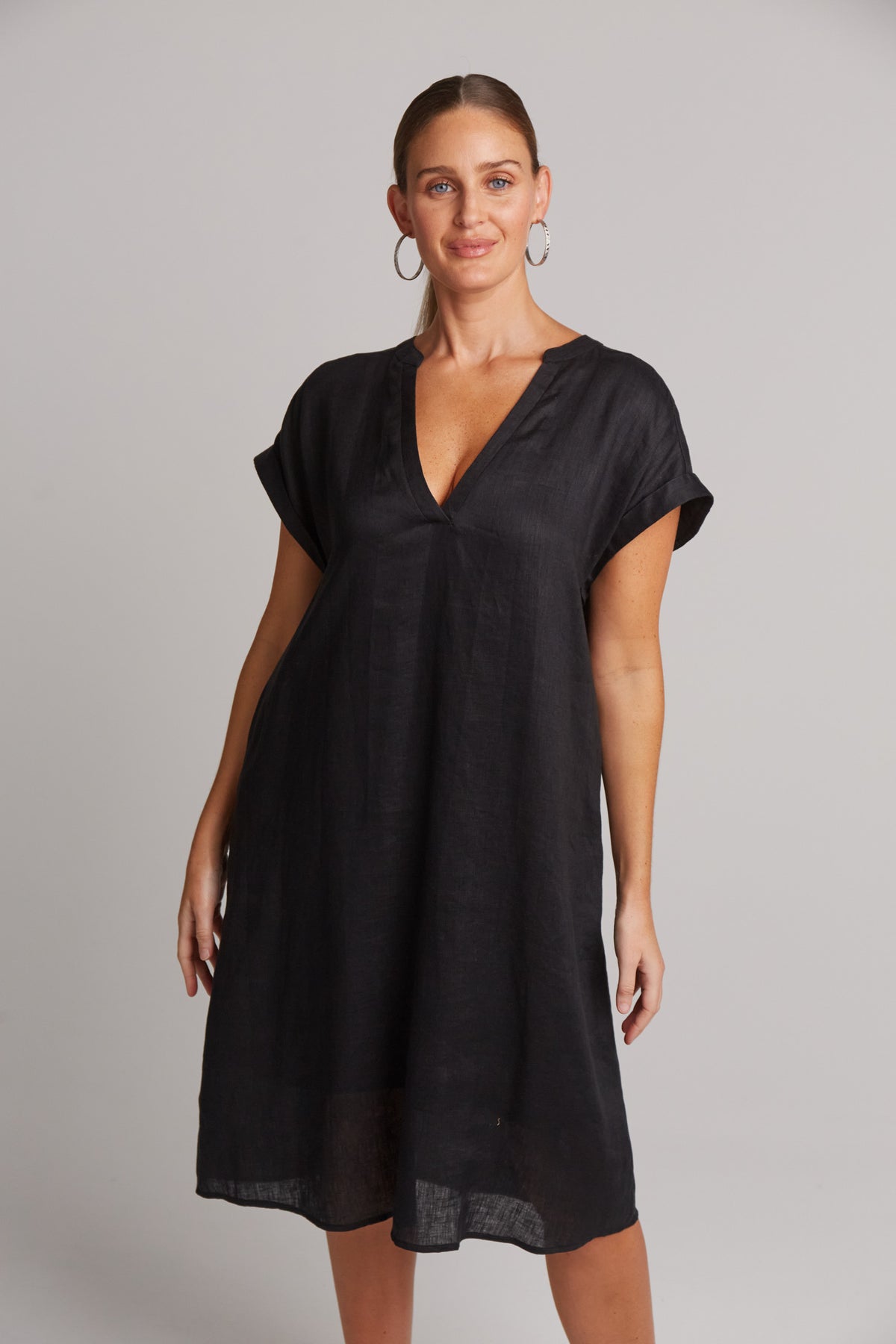 Eb&amp;Ive Studio Linen Midi  Dress with pockets Black Work Dress