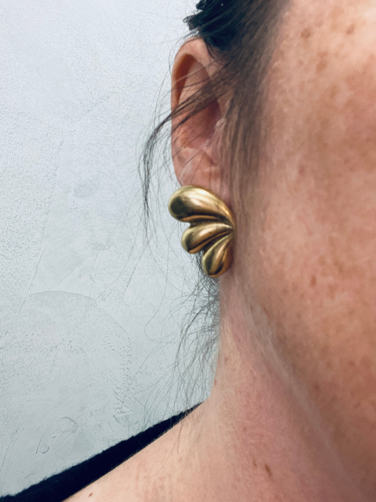 Fan Earrings - Gold