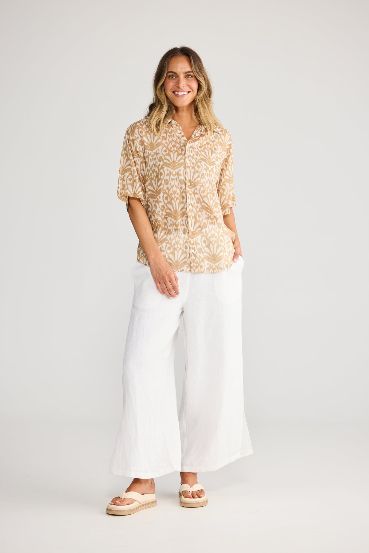 Playa Shirt - Tan Spring Fans