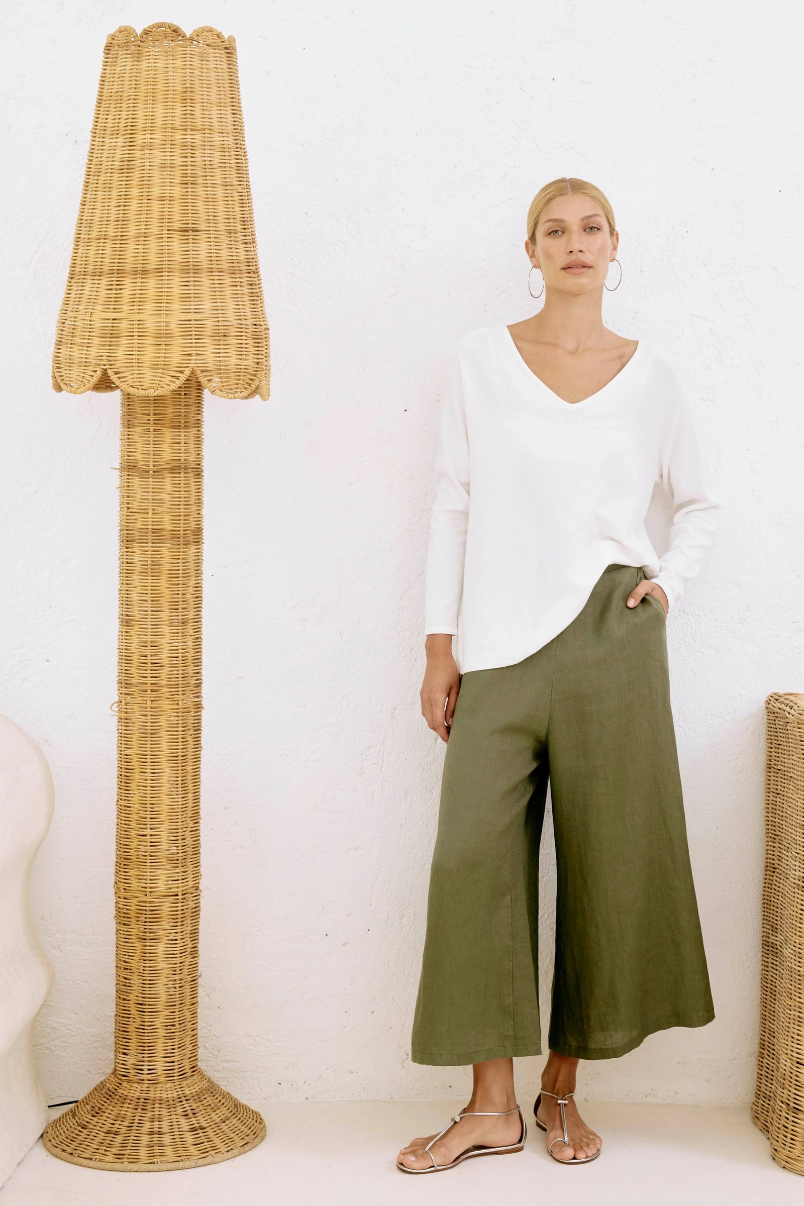 Studio Linen Crop Pant - Khaki