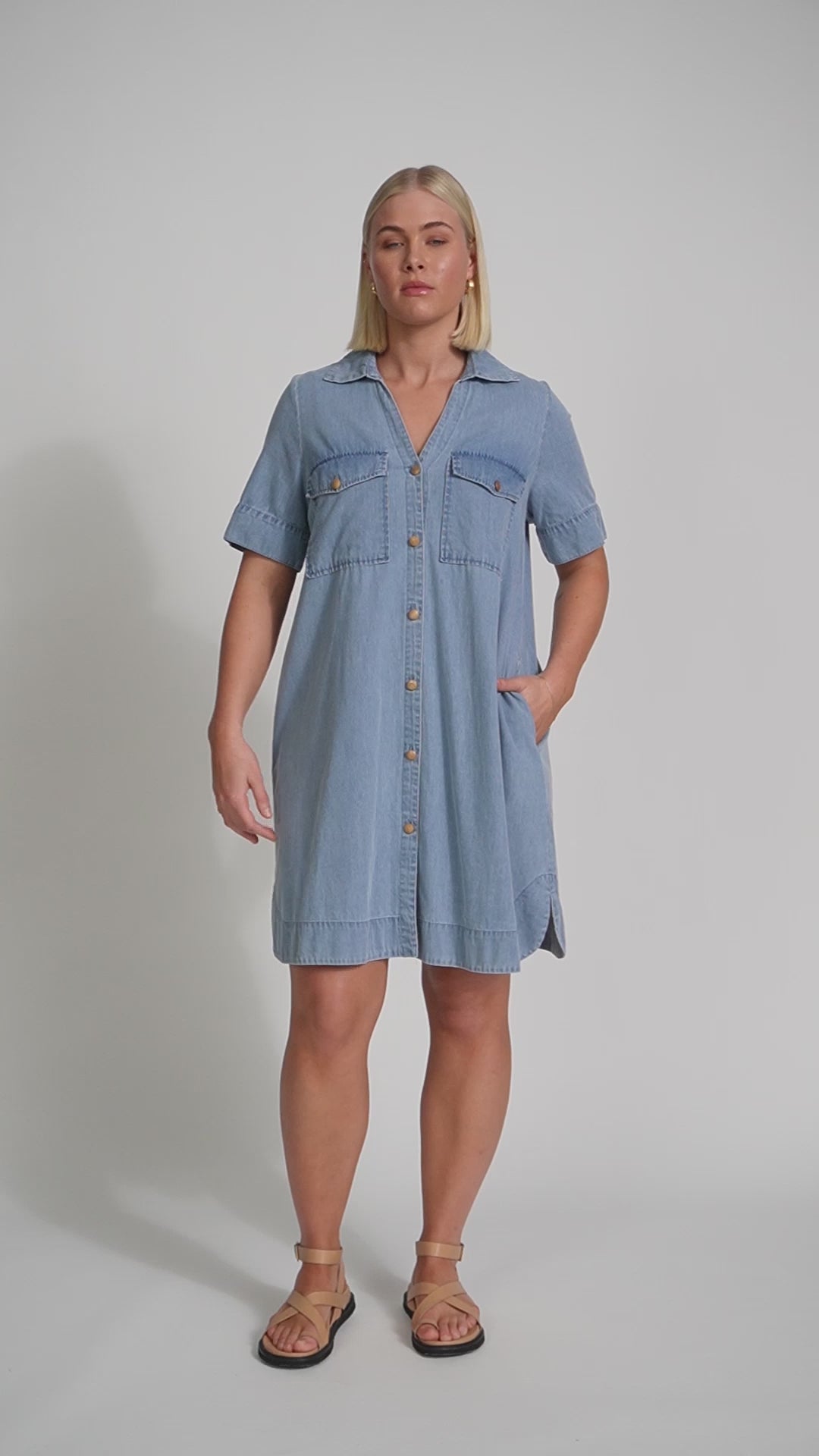 Eb&Ive Melenia Denim shirt dress short sleeve button front and filler shirt maker cotton summer dress vintage light blue wash 