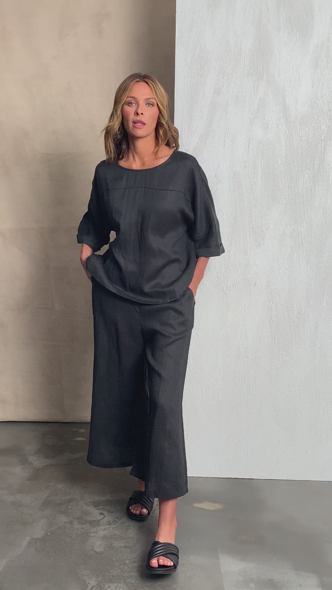 Eb&Ive Studio Linen Relaxed Top Long Sleeve Black